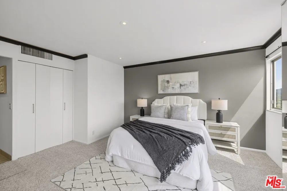 10701 Wilshire Boulevard #2202 Los Angeles, CA 90024