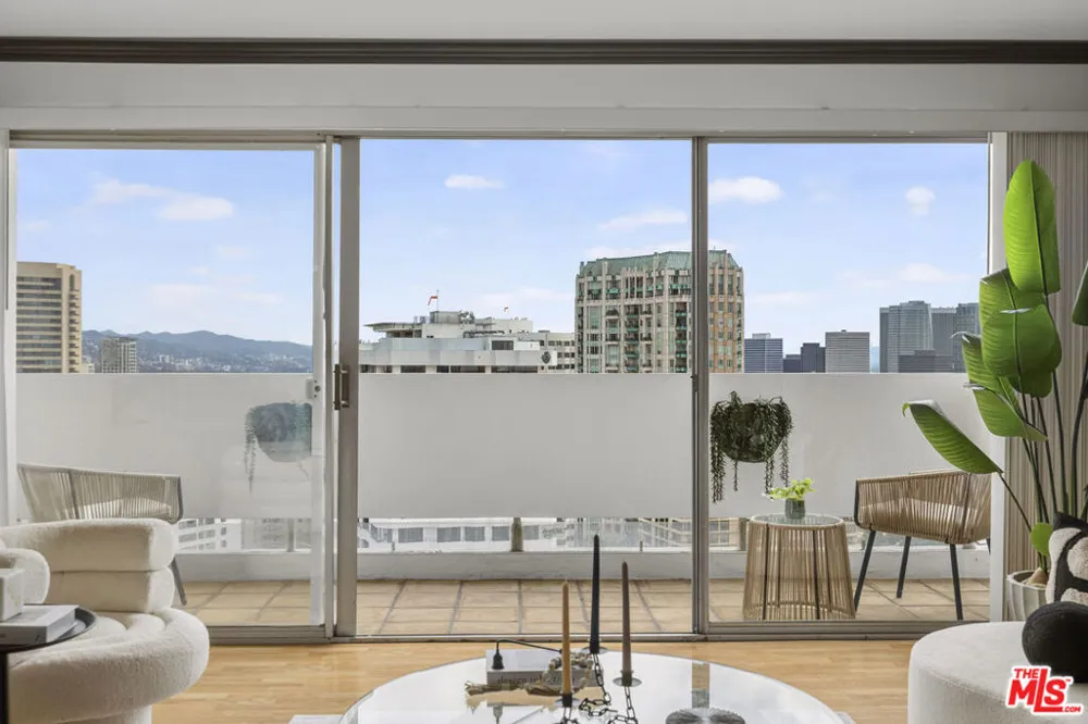10701 Wilshire Boulevard #2202 Los Angeles, CA 90024