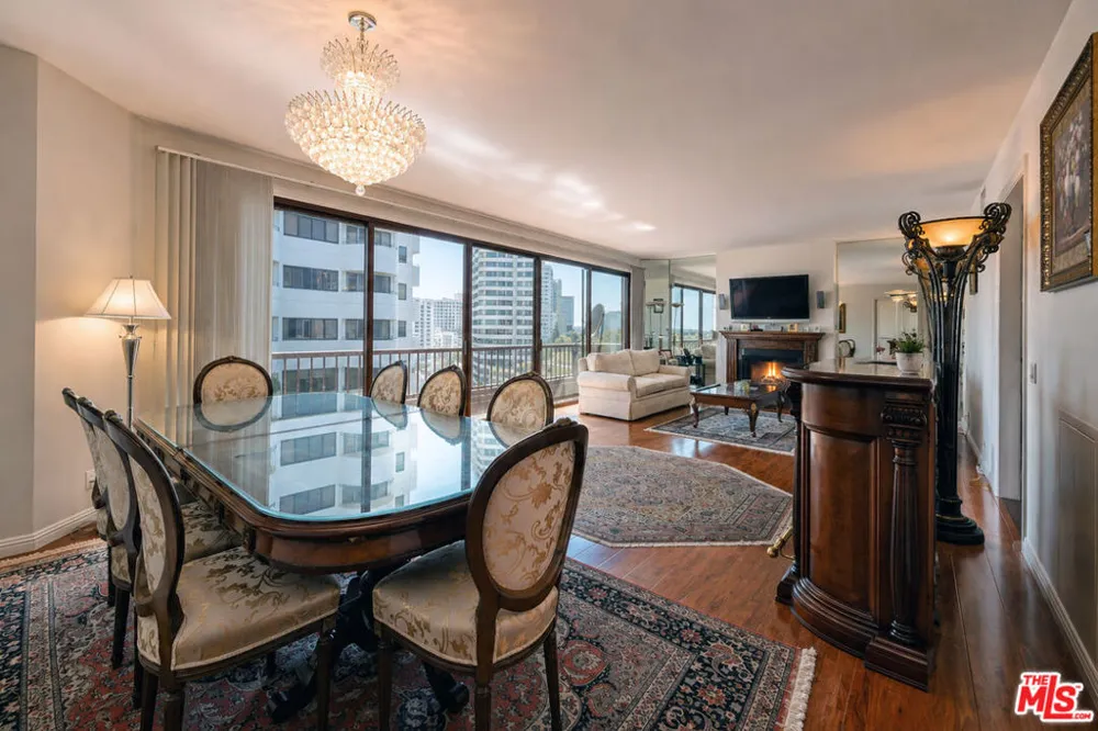 10550 Wilshire Boulevard #1001 Los Angeles, CA 90024