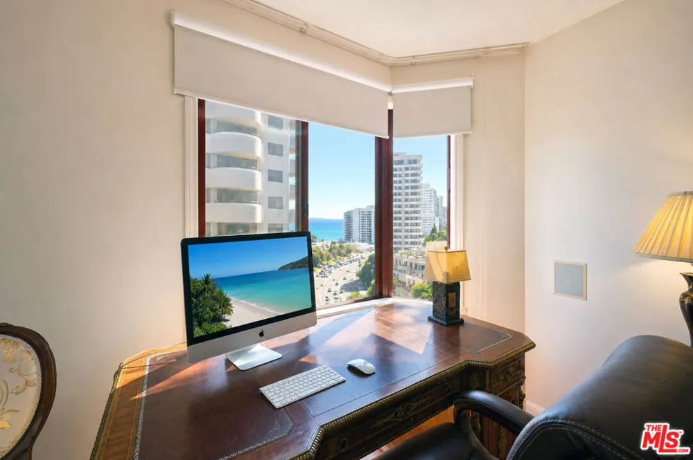 10550 Wilshire Boulevard #1001 Los Angeles, CA 90024