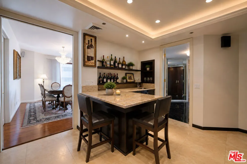 10550 Wilshire Boulevard #1001 Los Angeles, CA 90024