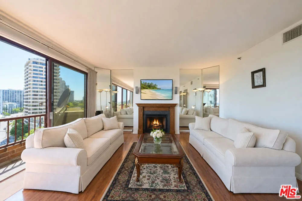 10550 Wilshire Boulevard #1001 Los Angeles, CA 90024