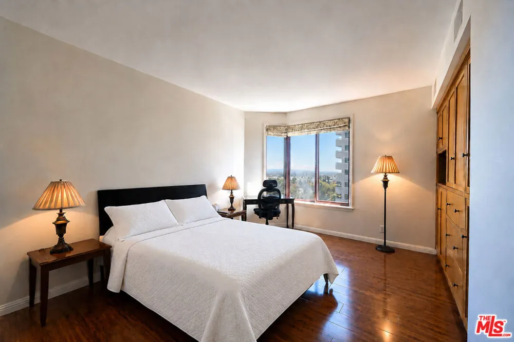 10550 Wilshire Boulevard #1001 Los Angeles, CA 90024