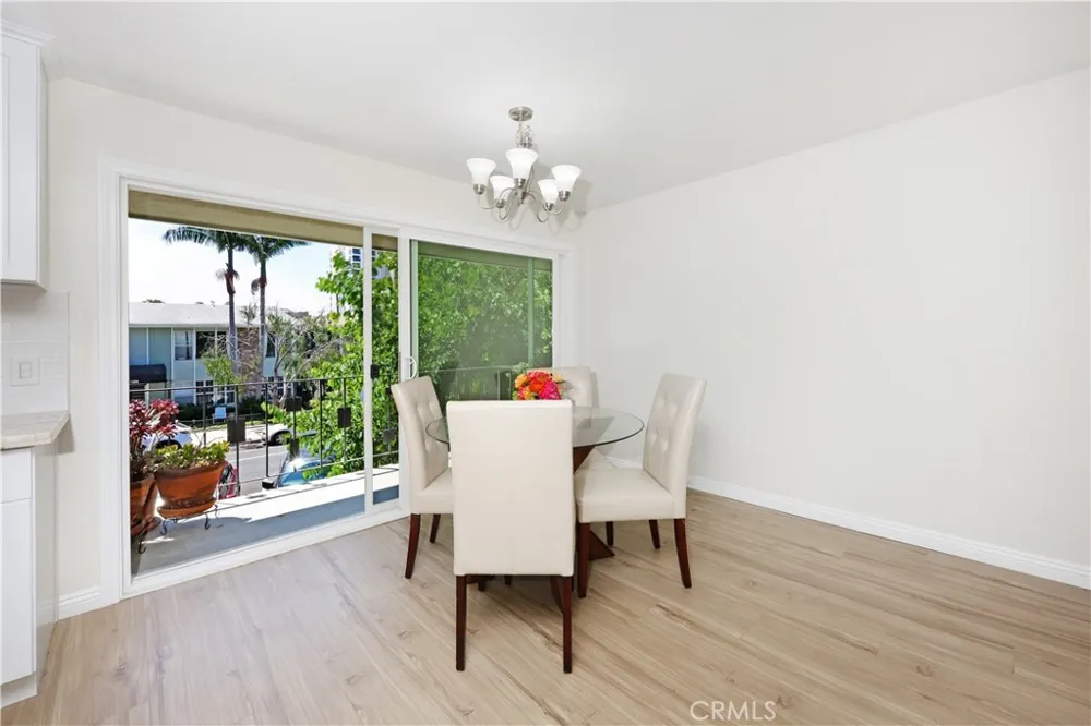 1405 E 1st #10 Long Beach, CA 90802