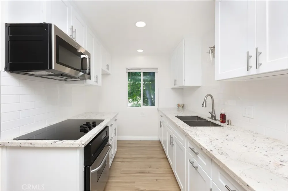 1405 E 1st #10 Long Beach, CA 90802