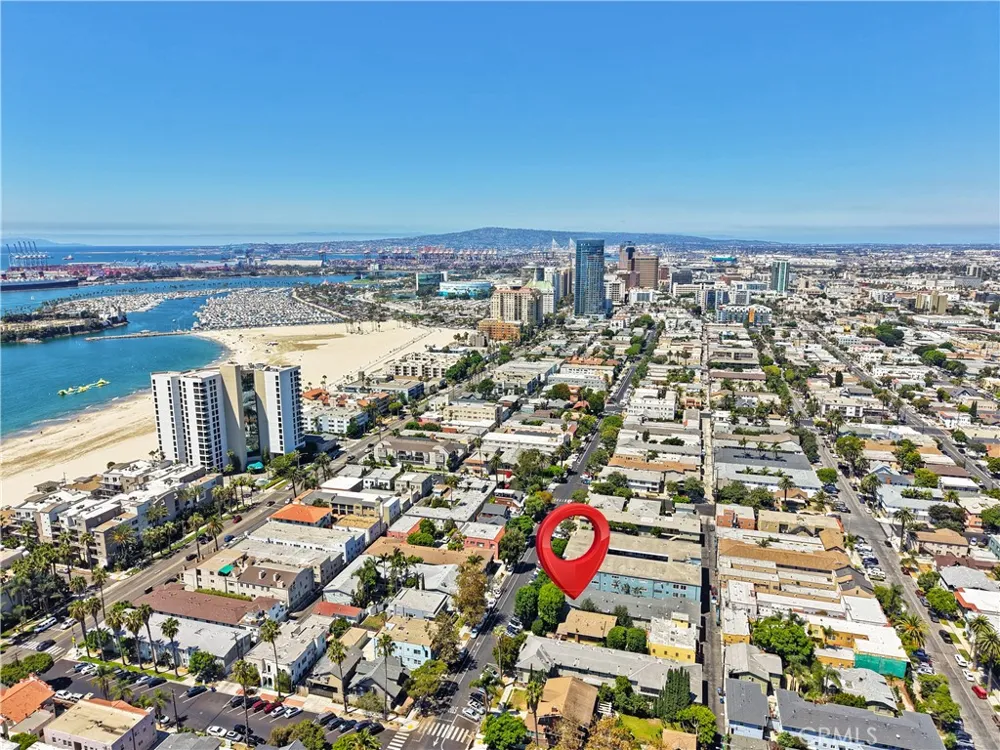 1405 E 1st #10 Long Beach, CA 90802