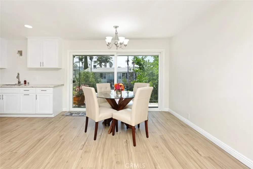 1405 E 1st #10 Long Beach, CA 90802