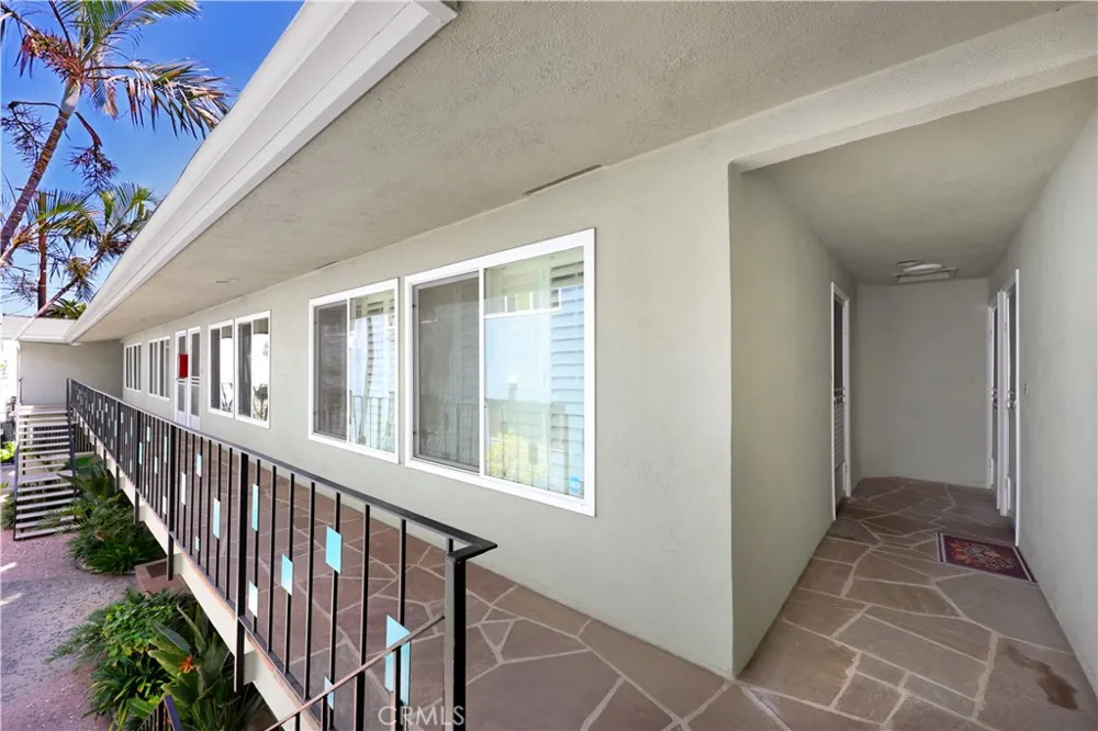 1405 E 1st #10 Long Beach, CA 90802