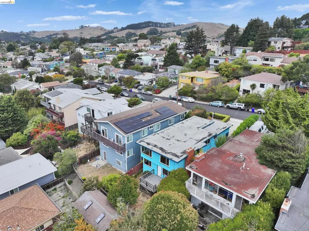 6556 Claremont Ave Richmond, CA 94805