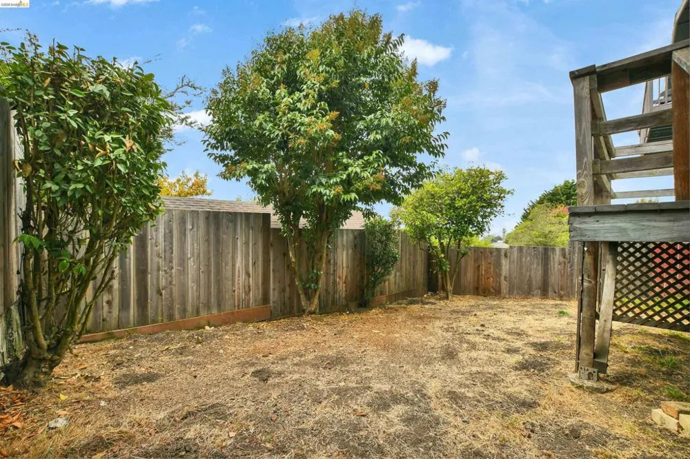 6556 Claremont Ave Richmond, CA 94805