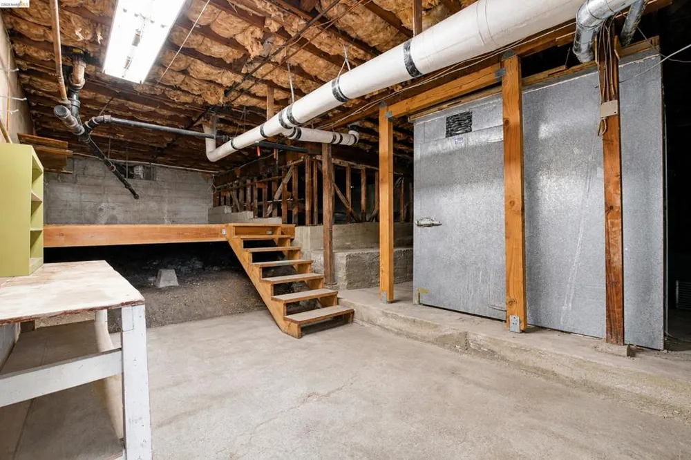 6556 Claremont Ave Richmond, CA 94805
