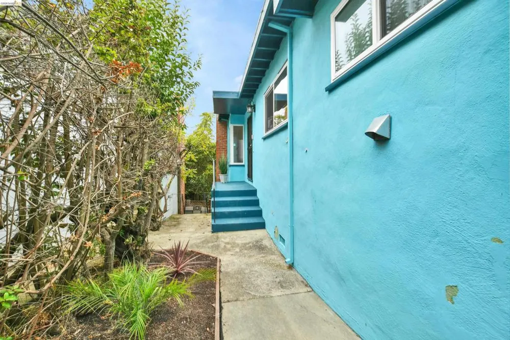 6556 Claremont Ave Richmond, CA 94805