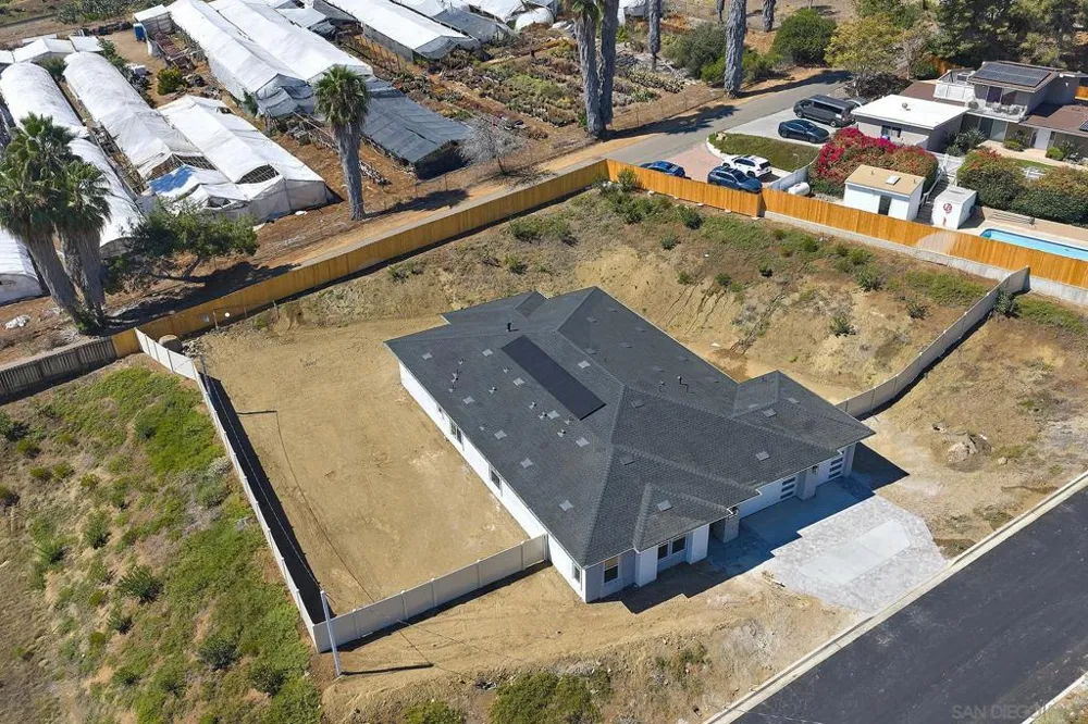 1741 Ishihara Rd Vista, CA 92084