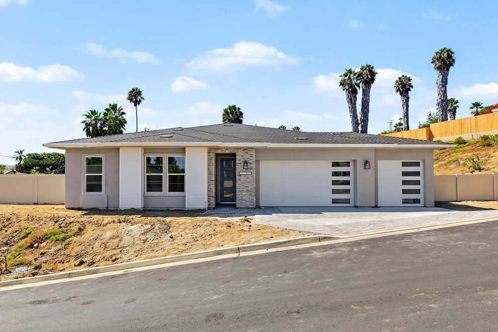1741 Ishihara Rd Vista, CA 92084