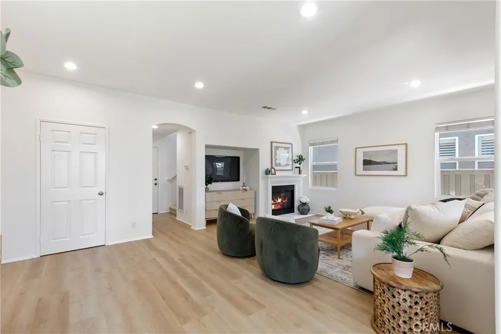 1208 Jasmine Walk Torrance, CA 90502