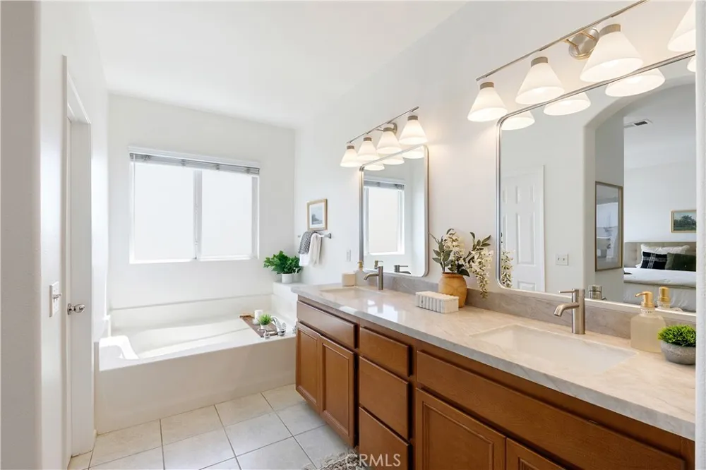 1208 Jasmine Walk Torrance, CA 90502