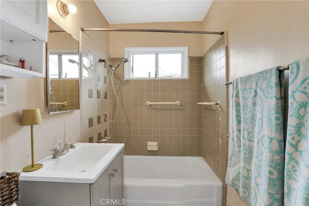4736 Berryman Avenue Culver City, CA 90230
