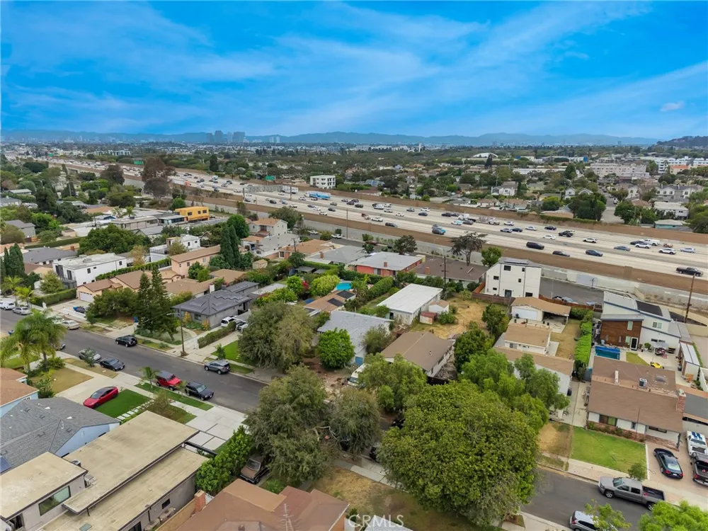 4736 Berryman Avenue Culver City, CA 90230