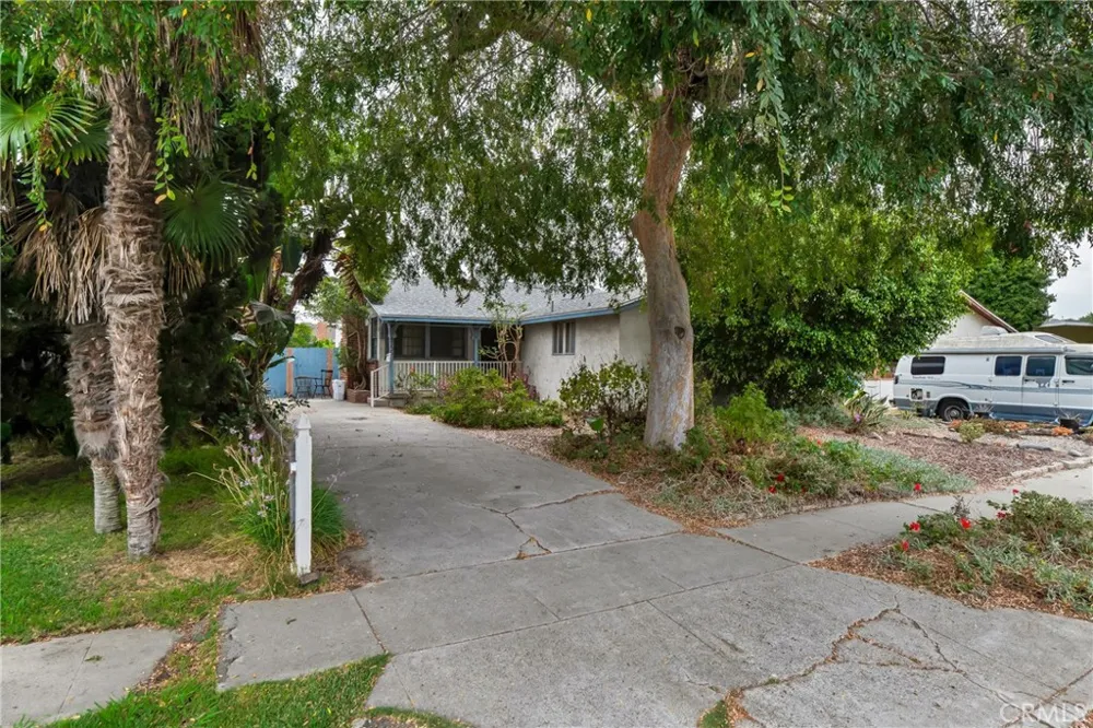 4736 Berryman Avenue Culver City, CA 90230