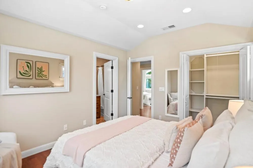 10207 Orange Avenue Cupertino, CA 95014