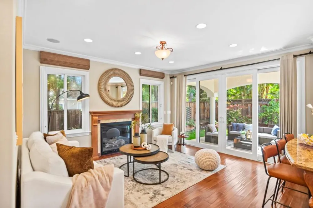 10207 Orange Avenue Cupertino, CA 95014