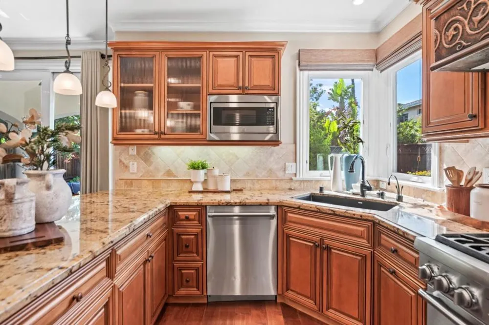 10207 Orange Avenue Cupertino, CA 95014