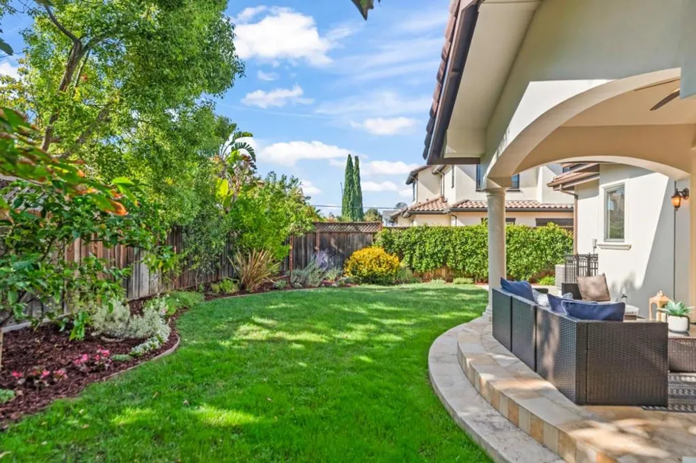 10207 Orange Avenue Cupertino, CA 95014