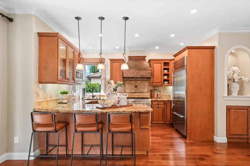 10207 Orange Avenue Cupertino, CA 95014