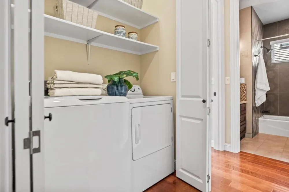 10207 Orange Avenue Cupertino, CA 95014