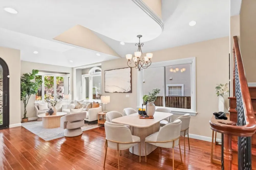 10207 Orange Avenue Cupertino, CA 95014