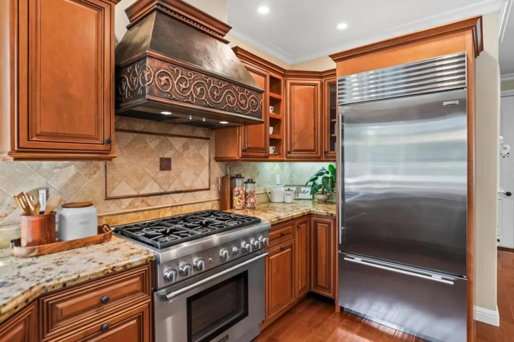 10207 Orange Avenue Cupertino, CA 95014