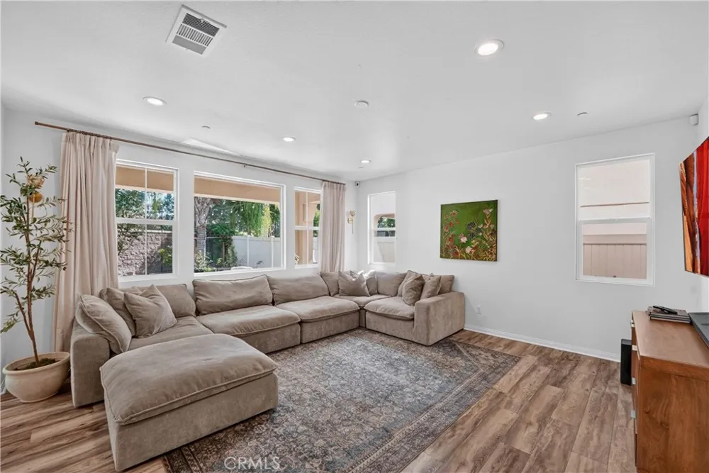 7876 Wild Rye Chino, CA 91708