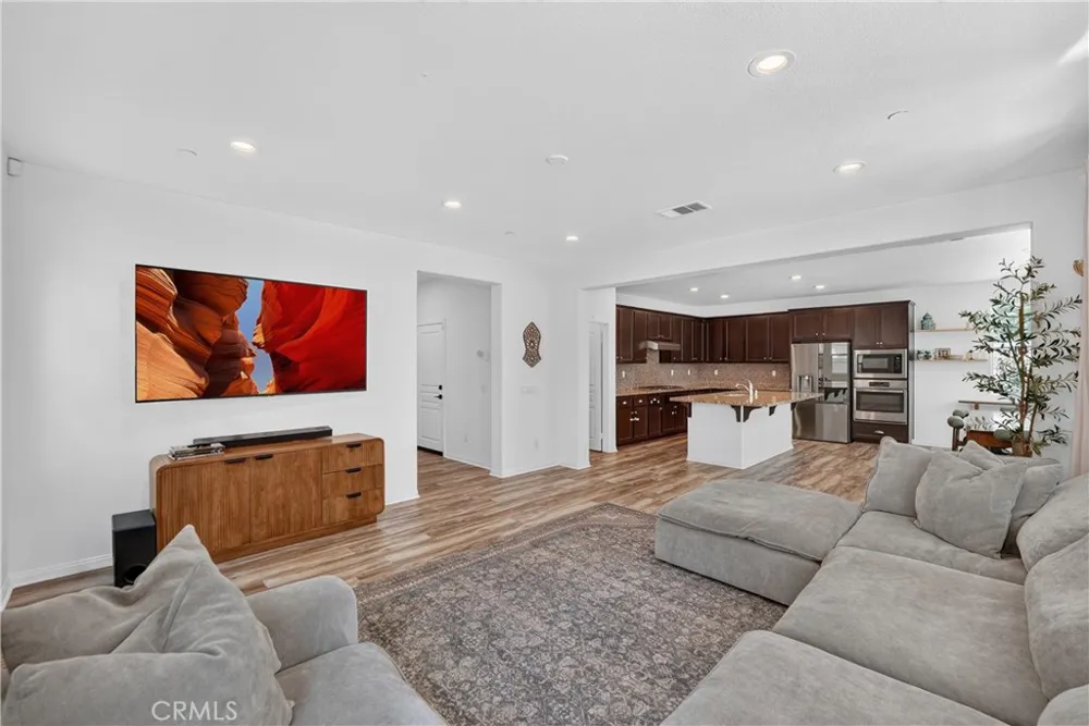 7876 Wild Rye Chino, CA 91708