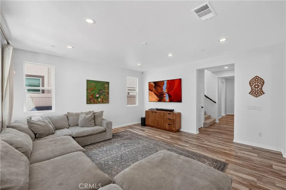 7876 Wild Rye Chino, CA 91708