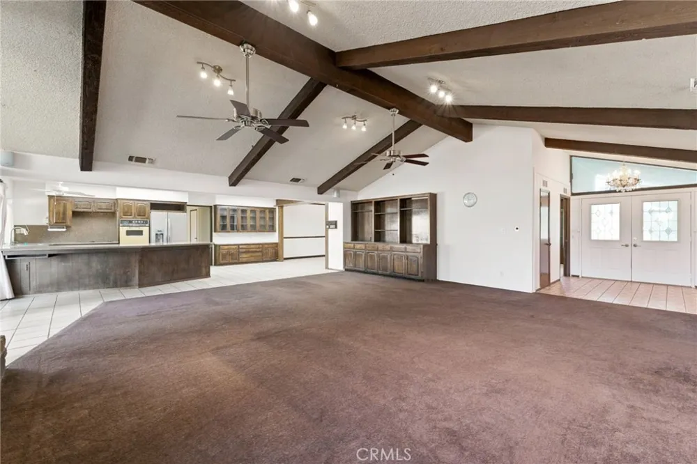 6388 E Appaloosa Clovis, CA 93619