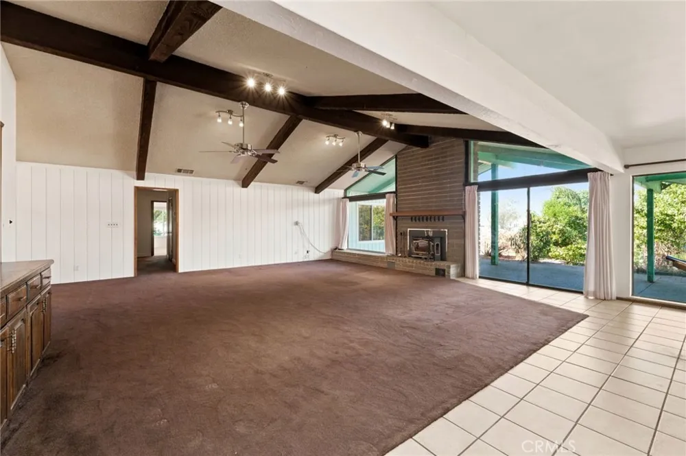 6388 E Appaloosa Clovis, CA 93619