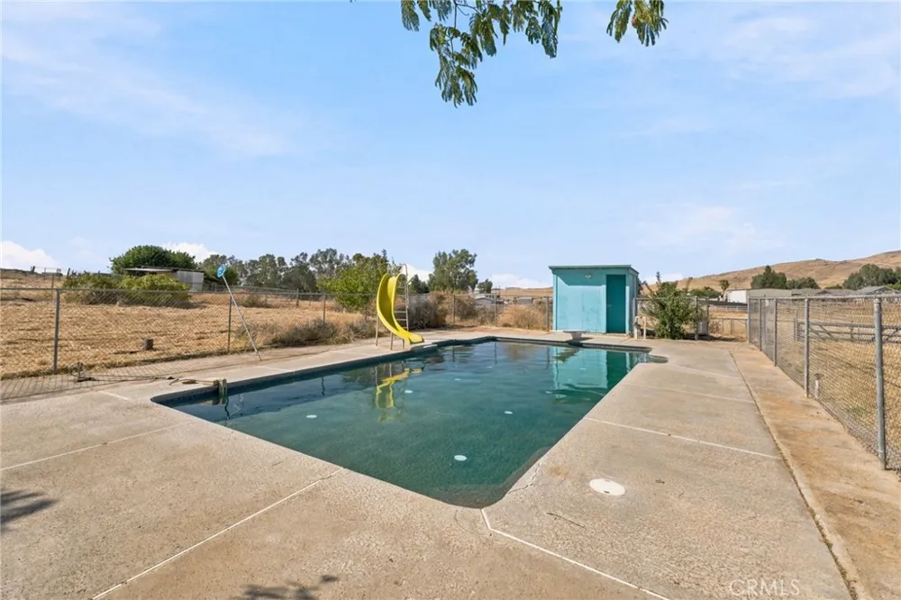 6388 E Appaloosa Clovis, CA 93619