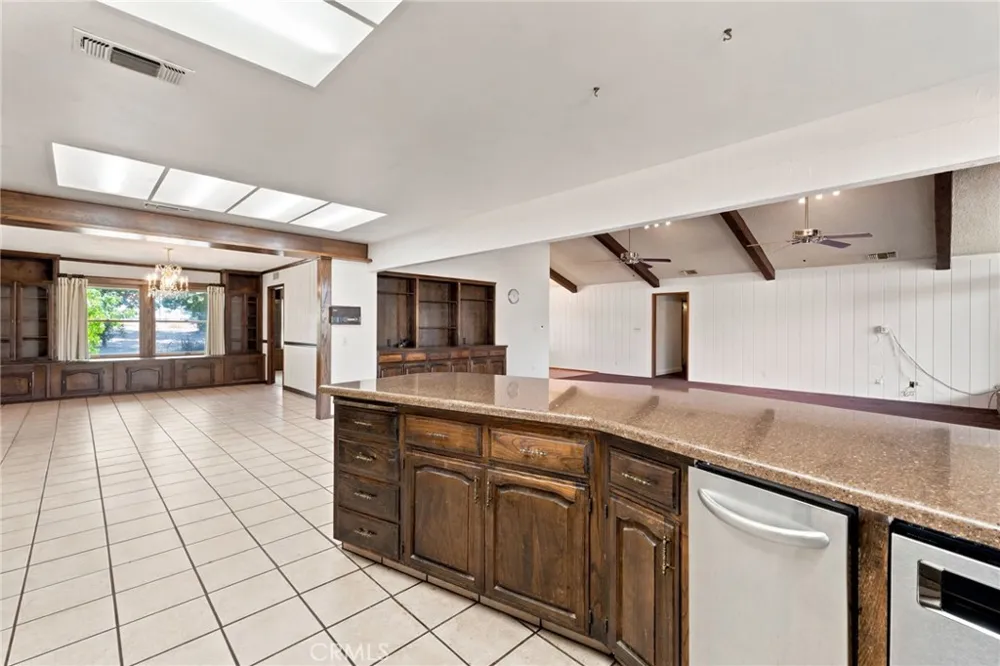6388 E Appaloosa Clovis, CA 93619