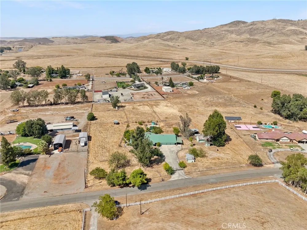 6388 E Appaloosa Clovis, CA 93619