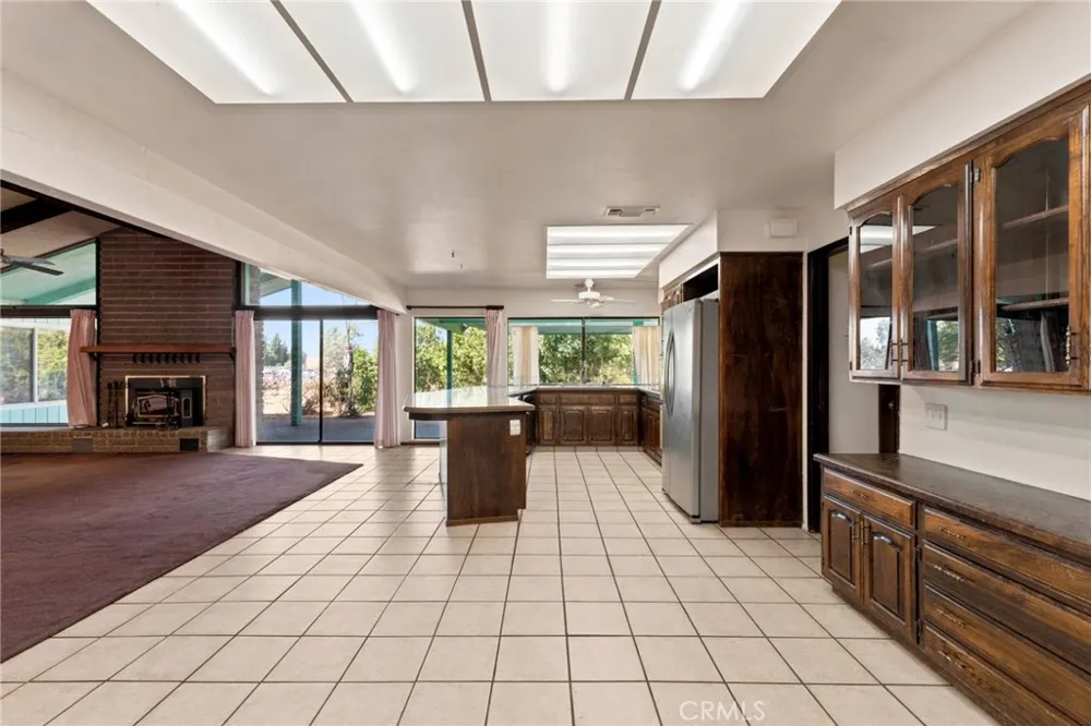 6388 E Appaloosa Clovis, CA 93619