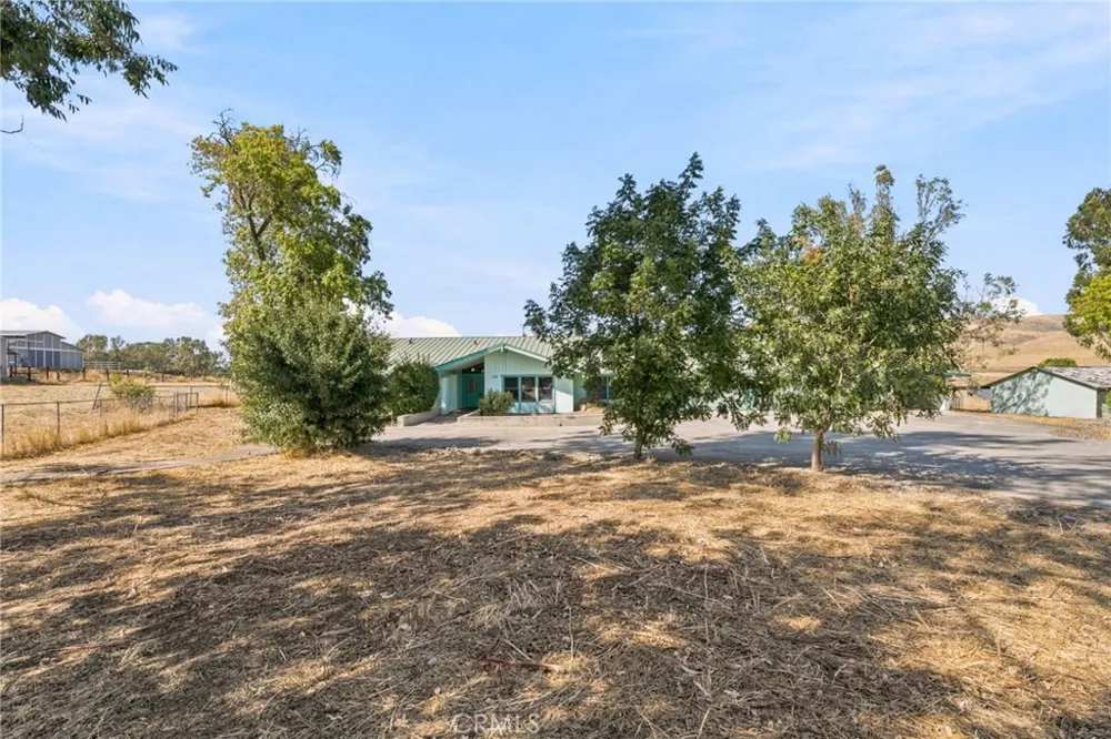 6388 E Appaloosa Clovis, CA 93619