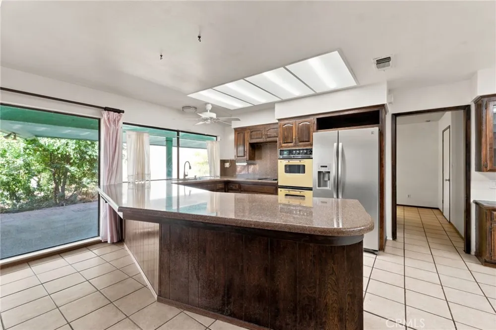 6388 E Appaloosa Clovis, CA 93619