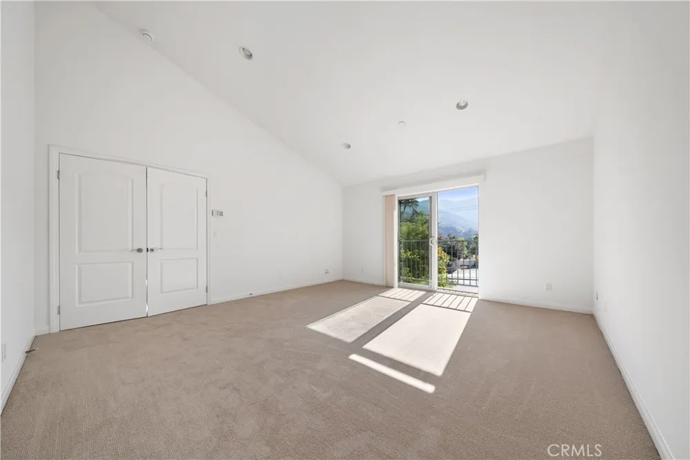 2753 Piedmont #9 Glendale, CA 91020
