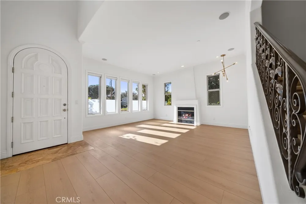 2753 Piedmont #9 Glendale, CA 91020