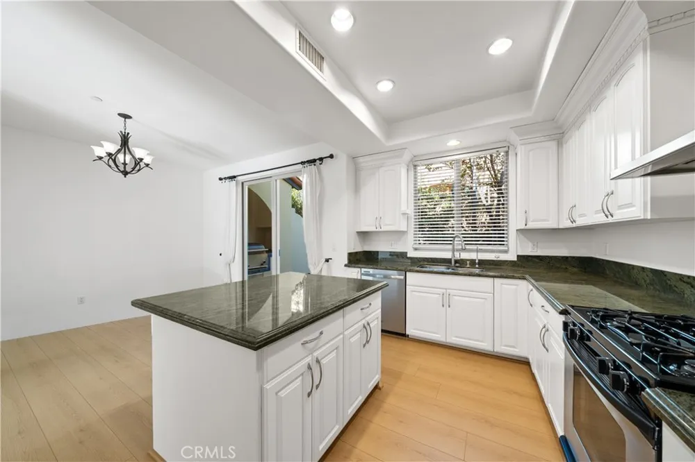 2753 Piedmont #6 Glendale, CA 91020
