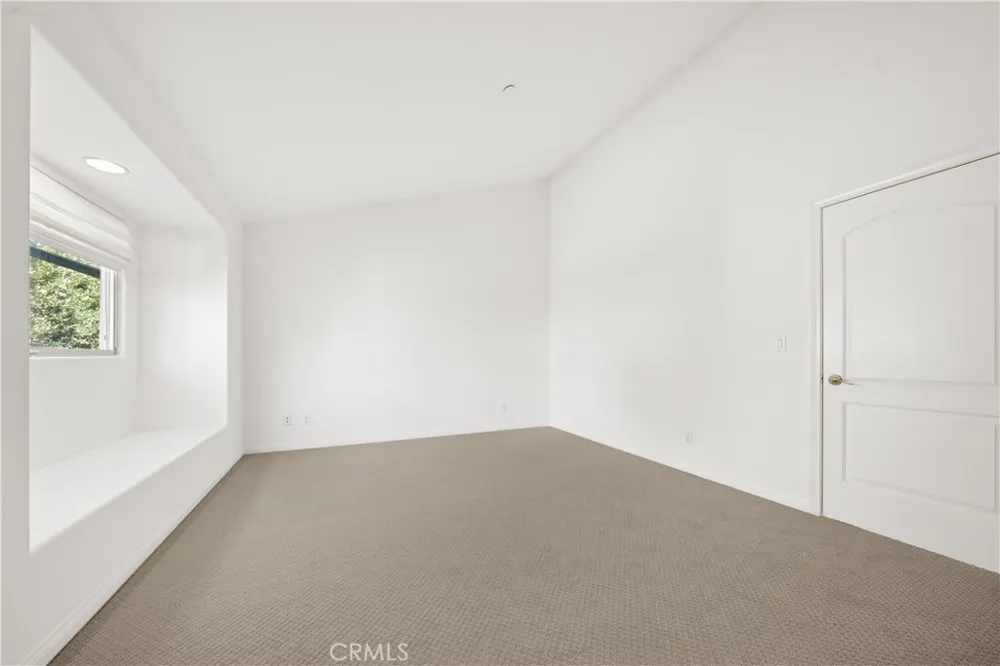 2753 Piedmont #6 Glendale, CA 91020