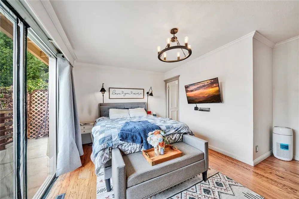 3382 Saddle Hayward, CA 94541