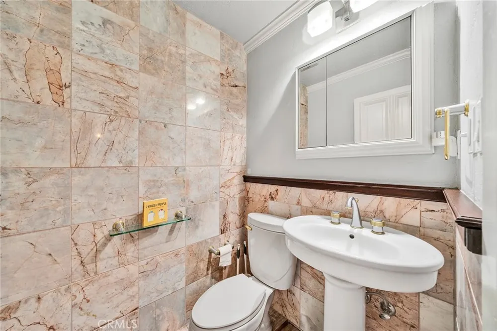 3382 Saddle Hayward, CA 94541