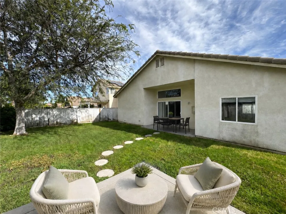 33247 Avenida Bicicleta Temecula, CA 92592