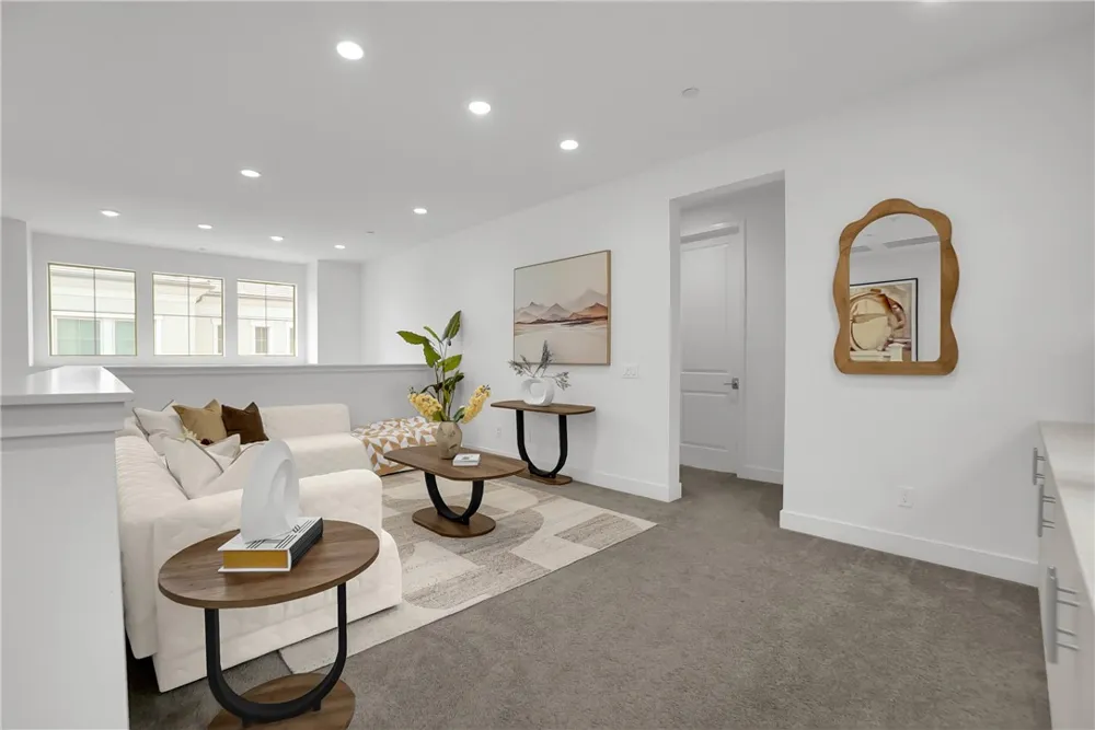 212 Sutters Mill Irvine, CA 92602